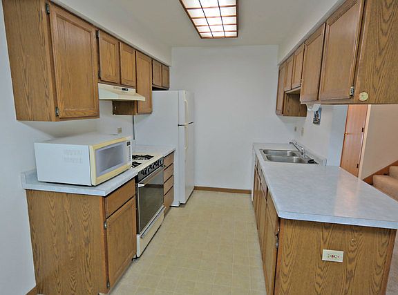 4th image of 1405 Oakleaf Ln #1405
