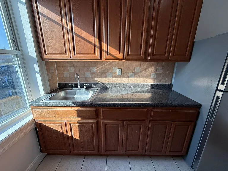 220-22 51st St #25E — Photo 3