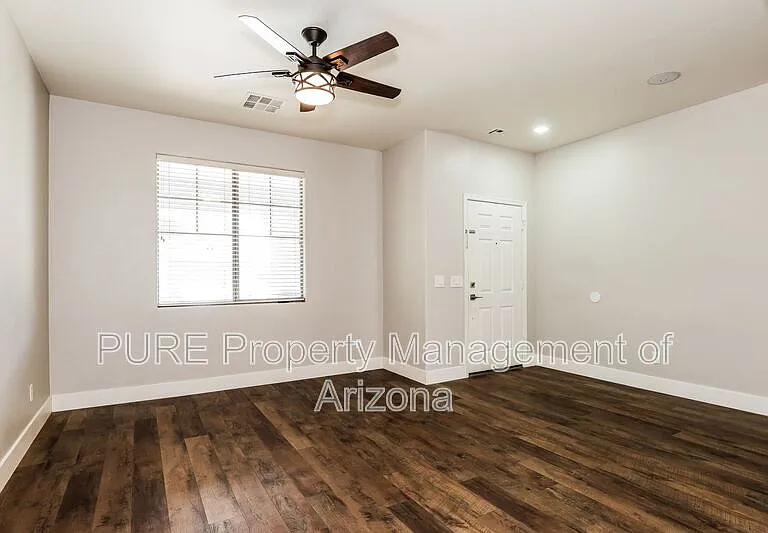 43558 W Oster Dr — Photo 8
