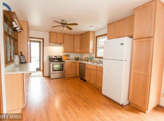 2nd image of 15 Lorenzo Dr