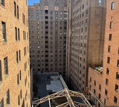 3rd image of 219-29 S 18th St #1520