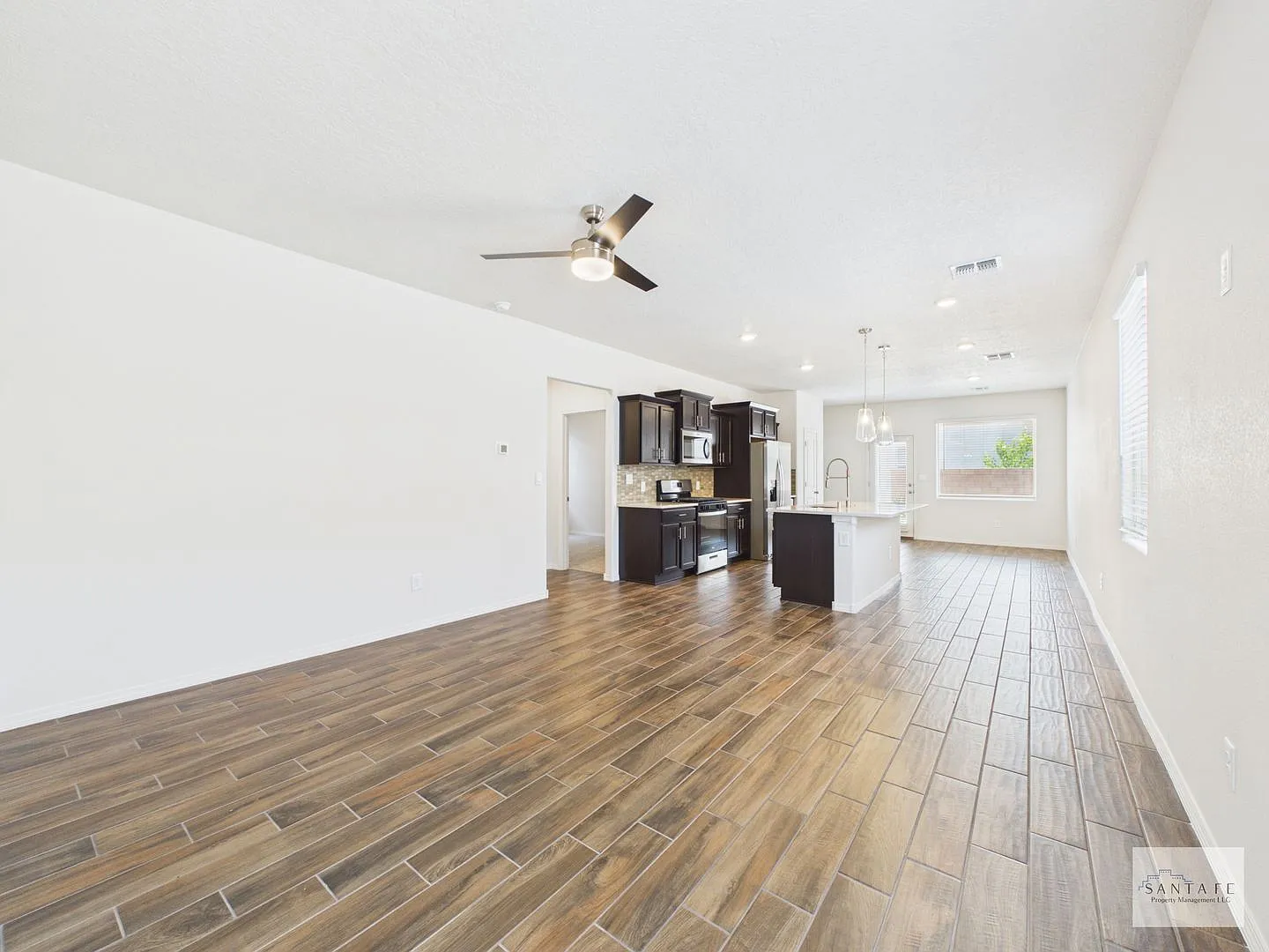 Newer DR Horton Single Family Home Available Now — Photo 3