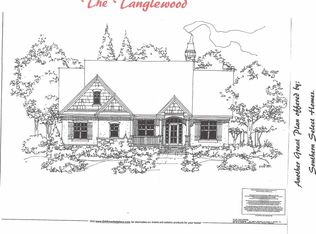 414 Silver Thorne Dr, Wellford, SC 29835