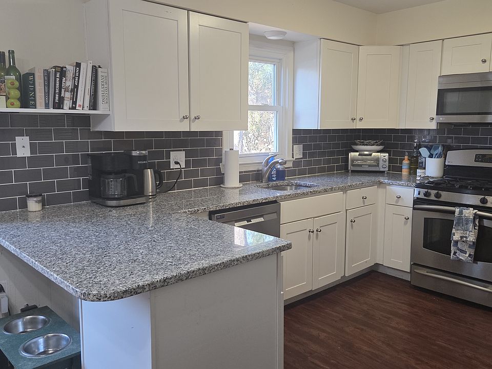 1st image of 11922 Shagbark Dr