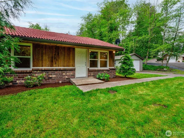 6229 202nd Street NE, Kenmore, WA 98028