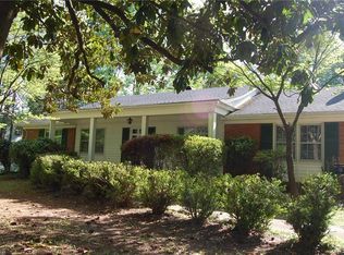 911 Benjamin Pkwy, Greensboro, NC 27408