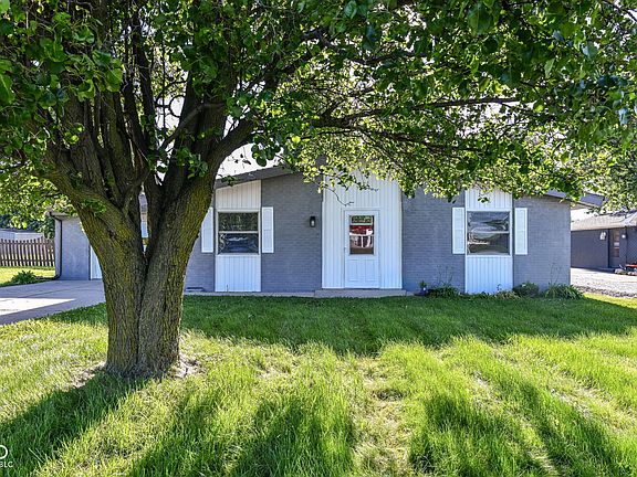 2nd image of 3109 Poplar St