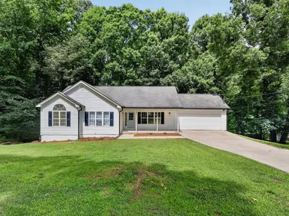 5027 Fitts Dr NE, Roswell, GA 30075
