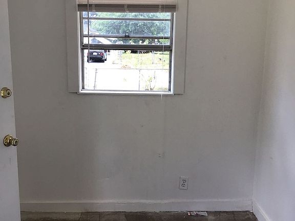 3rd image of 8231 Berry Ave