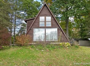 2680 Panama Dr, Delton, MI 49046