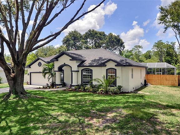 2nd image of 7213 Woodbrook Dr