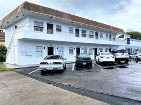 3611 N Dixie Hwy