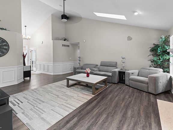 5th image of 37259 Willow Creek Ln