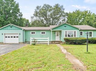 111 Park Ave, Buckner, MO 64016