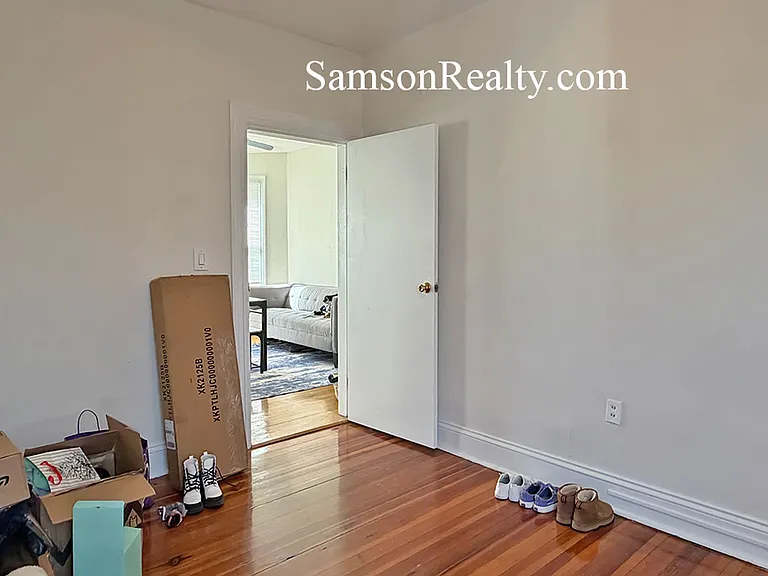209 4th St #2 — Photo 17