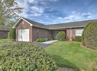 1905 Knob Creek Rd APT 17, Johnson City, TN 37604