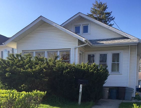 2nd image of 301 W Green St