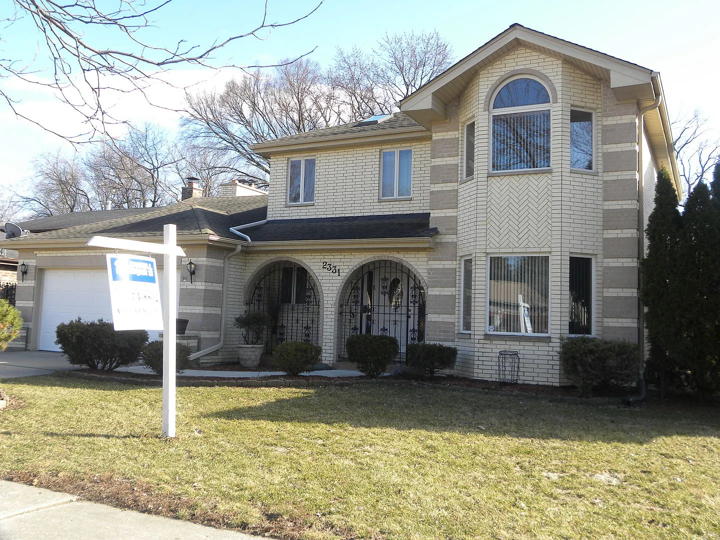 2331 Lechner Ln photo 1