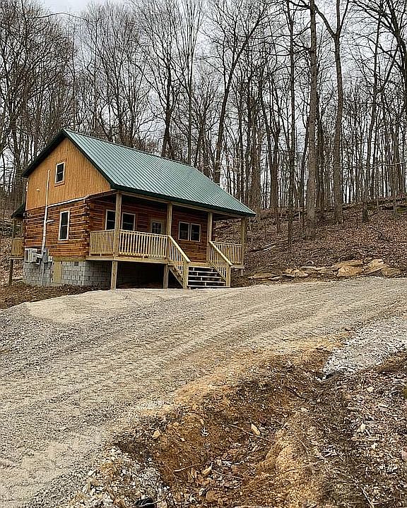 24x24 cabin Wooded full acre