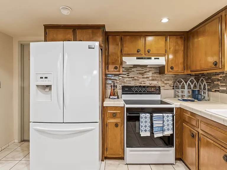 2687 Country Club Dr — Photo 13