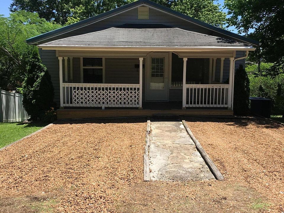 1st image of 624 Balsam Dr