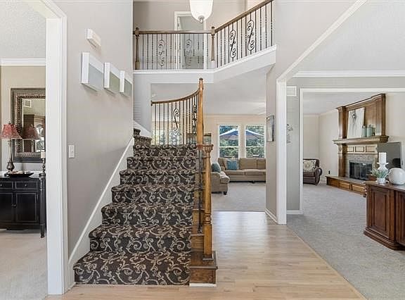 2nd image of 14107 Parkhill St