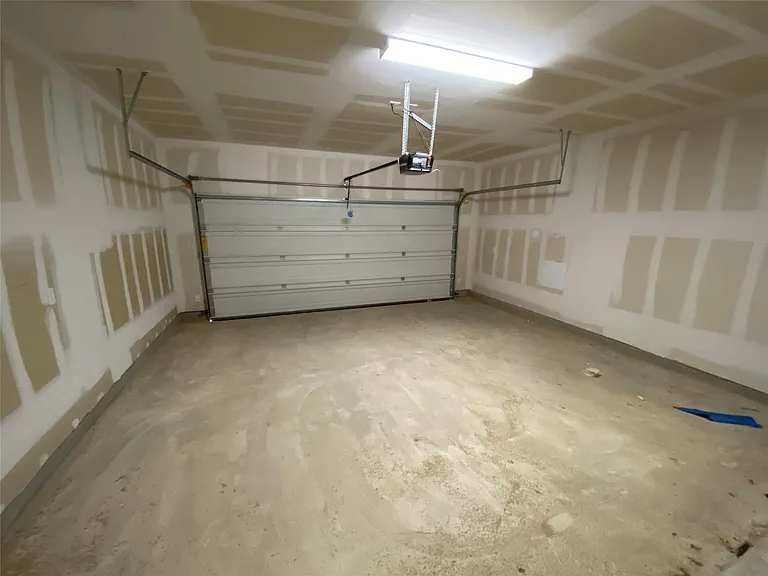 605 W South St #21 — Photo 21