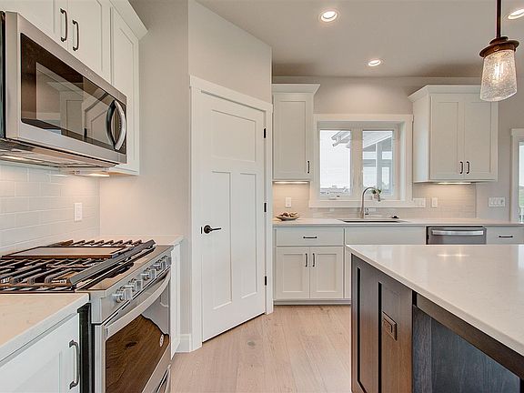 5th image of 2413 Freshford Dr