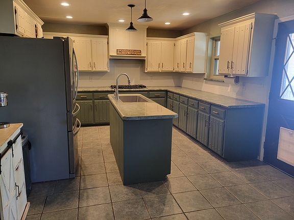4th image of 2112 Bentham Pl