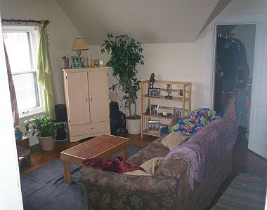 4th image of 8 N Franklin St #1521