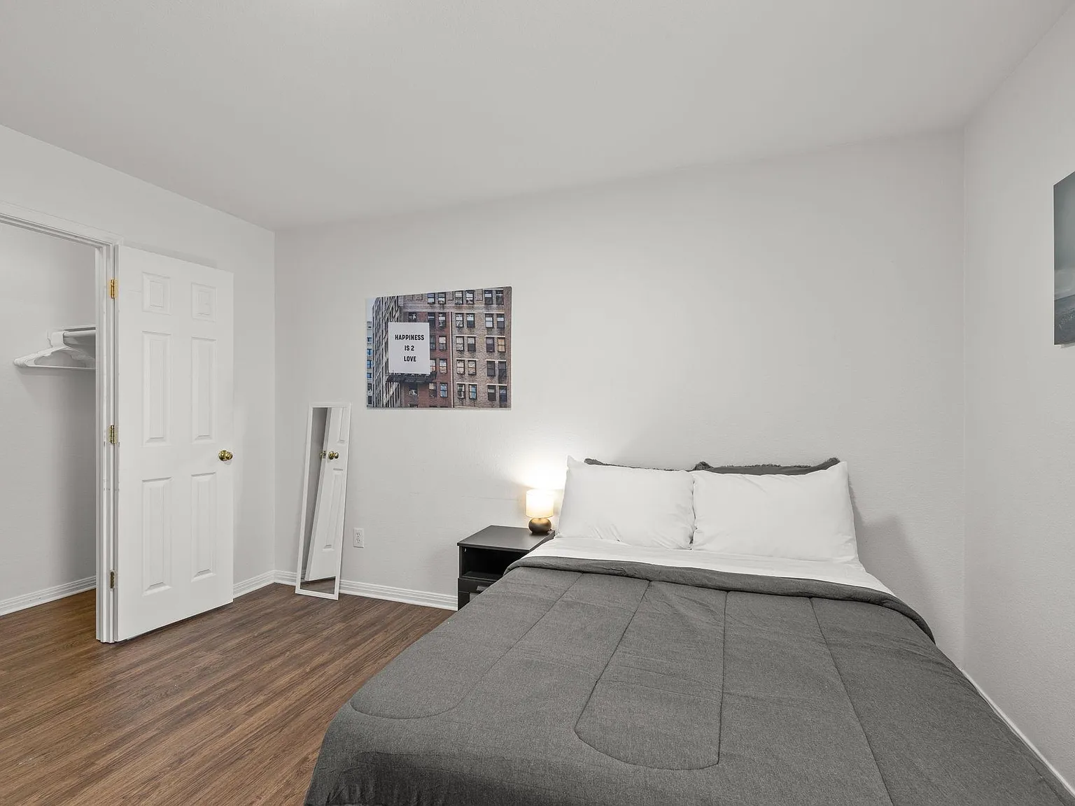 4 bed, 3.5 bath, $1,048 — Photo 2