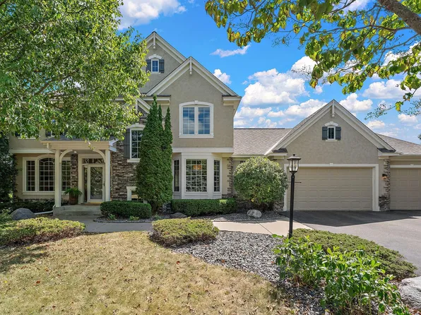 3749 Fairway Dr, Woodbury, MN 55125