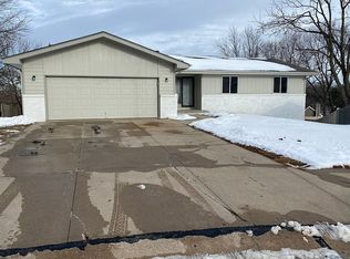 6509 S 89th Cir, Ralston, NE 68127