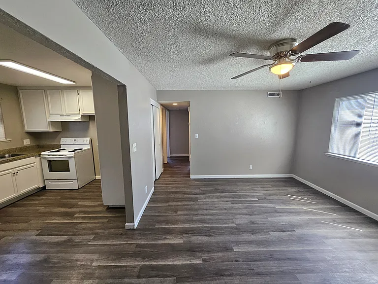 449 S Stockton Ave #4 — Photo 8