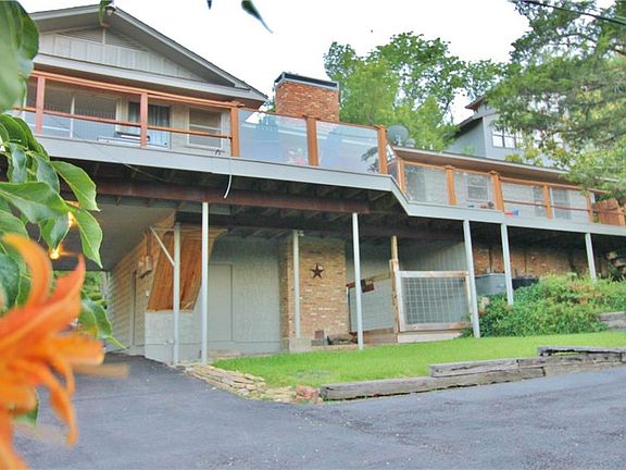 4th image of 2637 Tanglewood Blvd