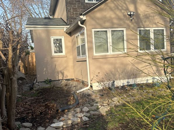 57 Fernhill Blvd, Oshawa, ON L1J 5J1