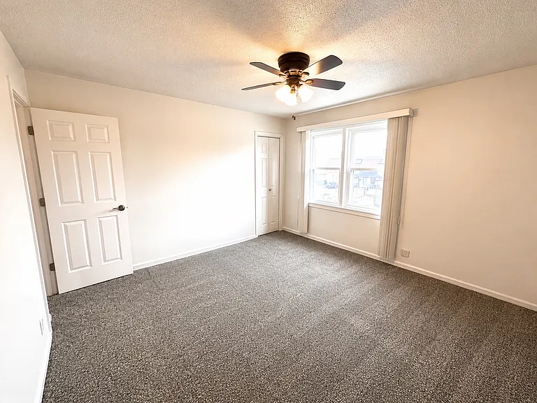 6344 S Lorel Ave — Photo 8
