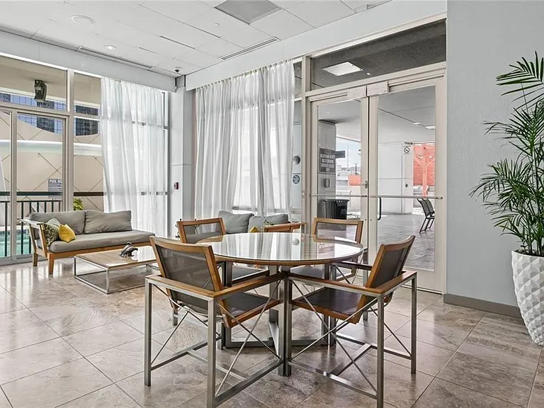 3338 Peachtree Rd NE #1105 — Photo 28