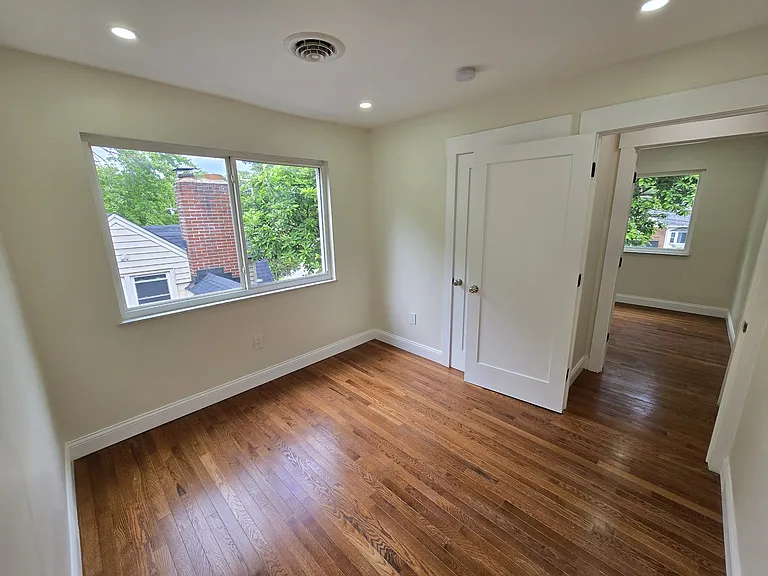 6305 Englewood Ave #3 — Photo 19