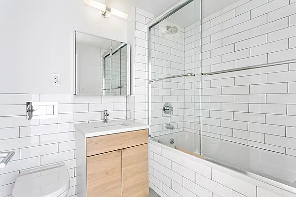 Rented by Vertical Real Estate LLC | media 9