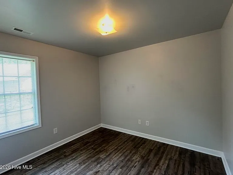 105 Lantana Ln — Photo 13