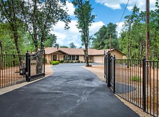 19409 Union School Rd, Redding, CA 96003