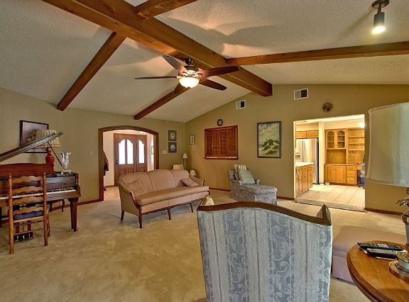 5th image of 9315 Sumac Ln