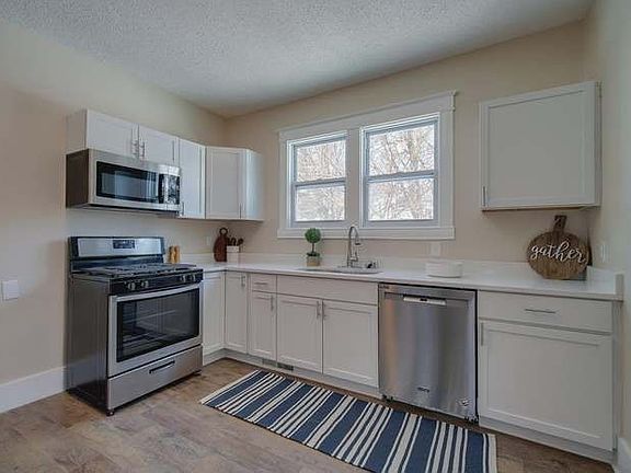 2nd image of 3218 Girard Ave N