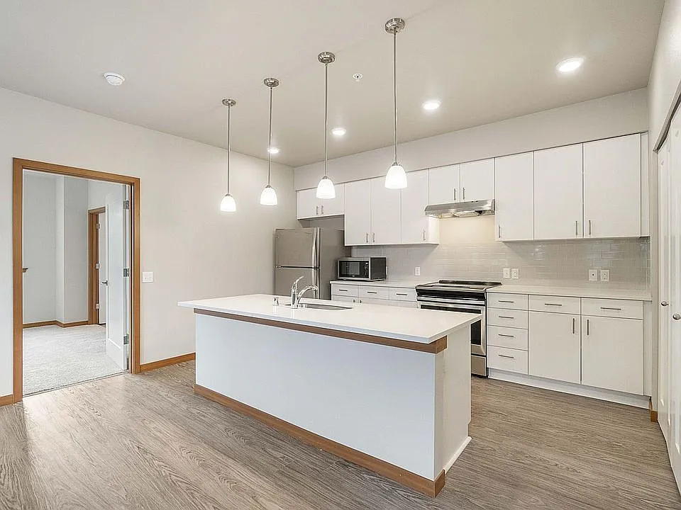 8609 Locust Ave