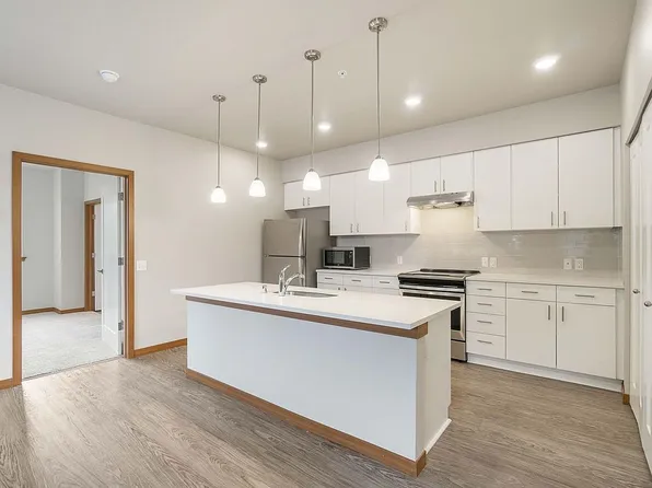8609 Locust Ave, 8609 Locust Ave E #305, Bonney Lake, WA 98391