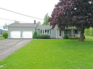 8544 Zimmerman Rd, Hamburg, NY 14075