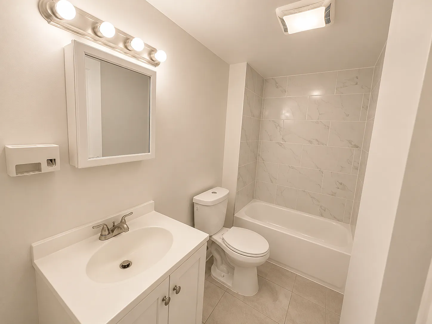 3 bed, 1200 sqft, $1,945 — Photo 2