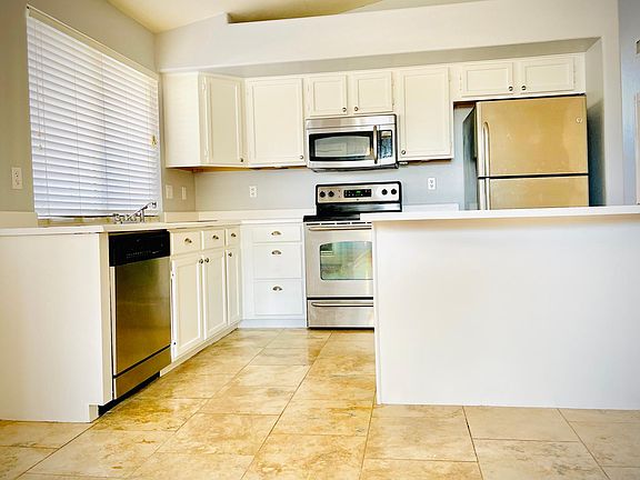 5th image of 9340 S Margo Dr
