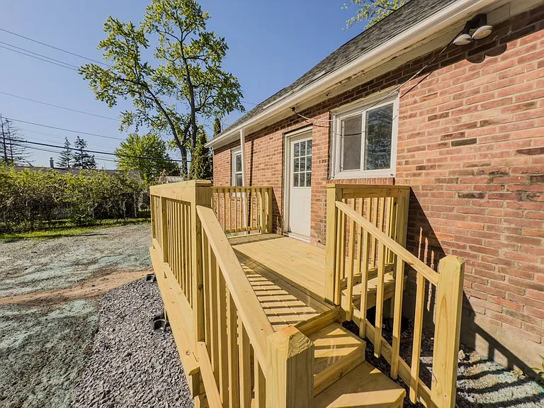 69 McArthur Rd — Photo 26
